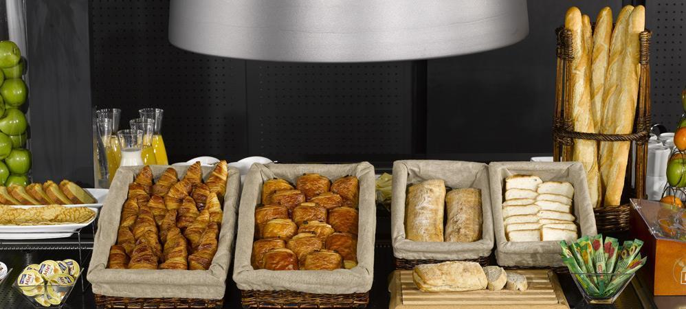 B&B Hotel Avignon Sud Parc Des Expositions Restaurant photo