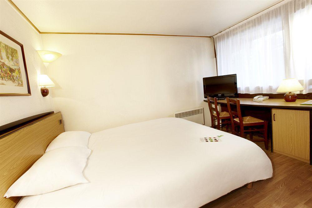 B&B Hotel Avignon Sud Parc Des Expositions Exterior photo